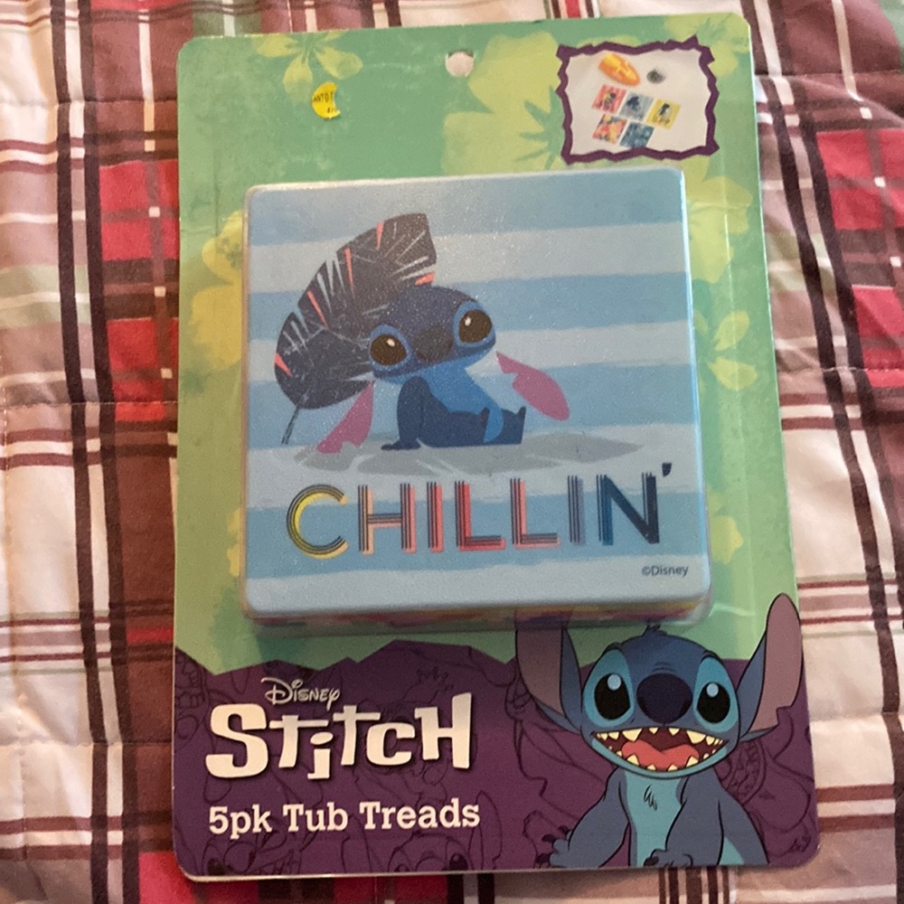 Disney Stitch, Five pack tub treads